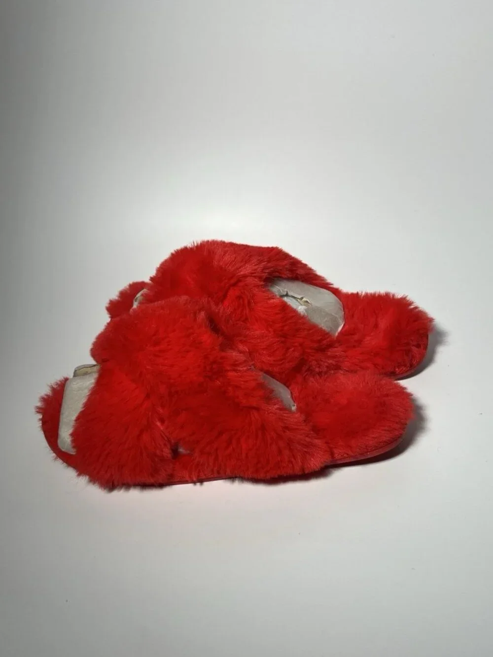 Target Girls Red Plush Criss Cross Slide Slippers Size L 4-5